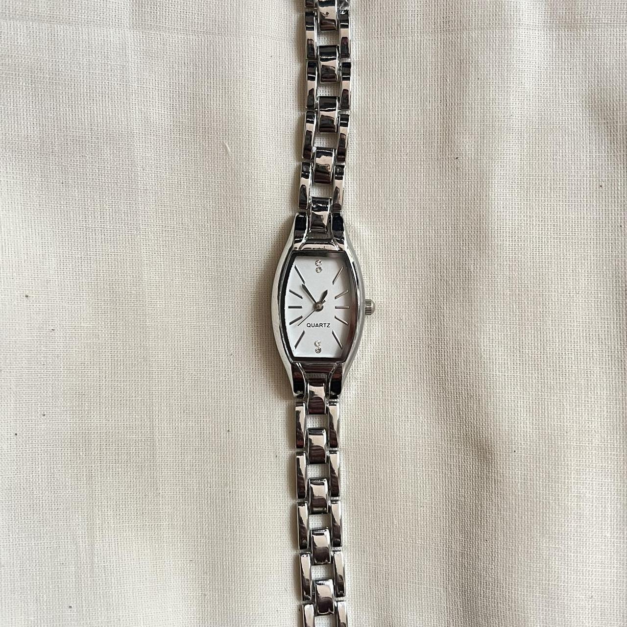 2000s Vintage Stainless Steel Quartz Watch